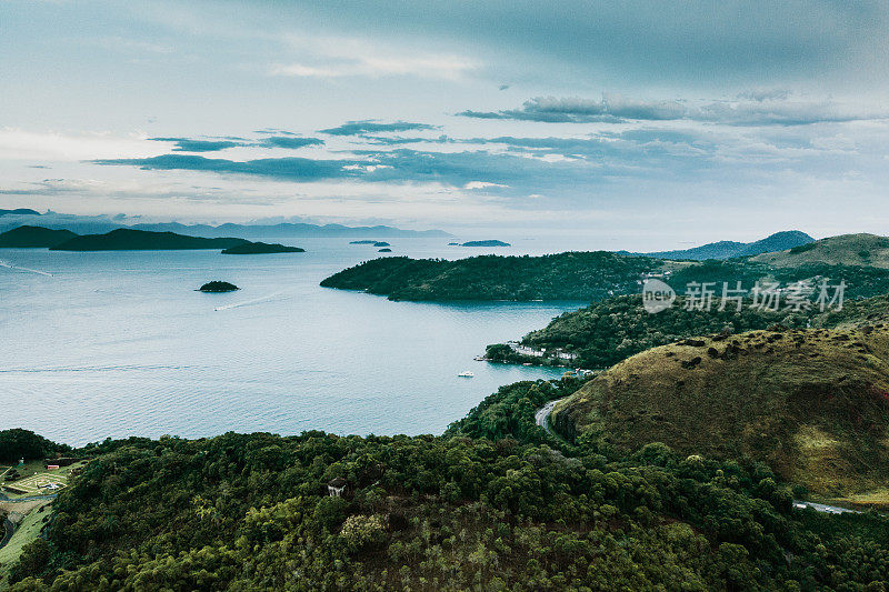 高角度的安格拉dos Reis在里约热内卢de Janeiro